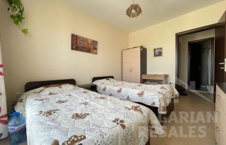 Modern and comfortable apartment with pool view - Photo 9